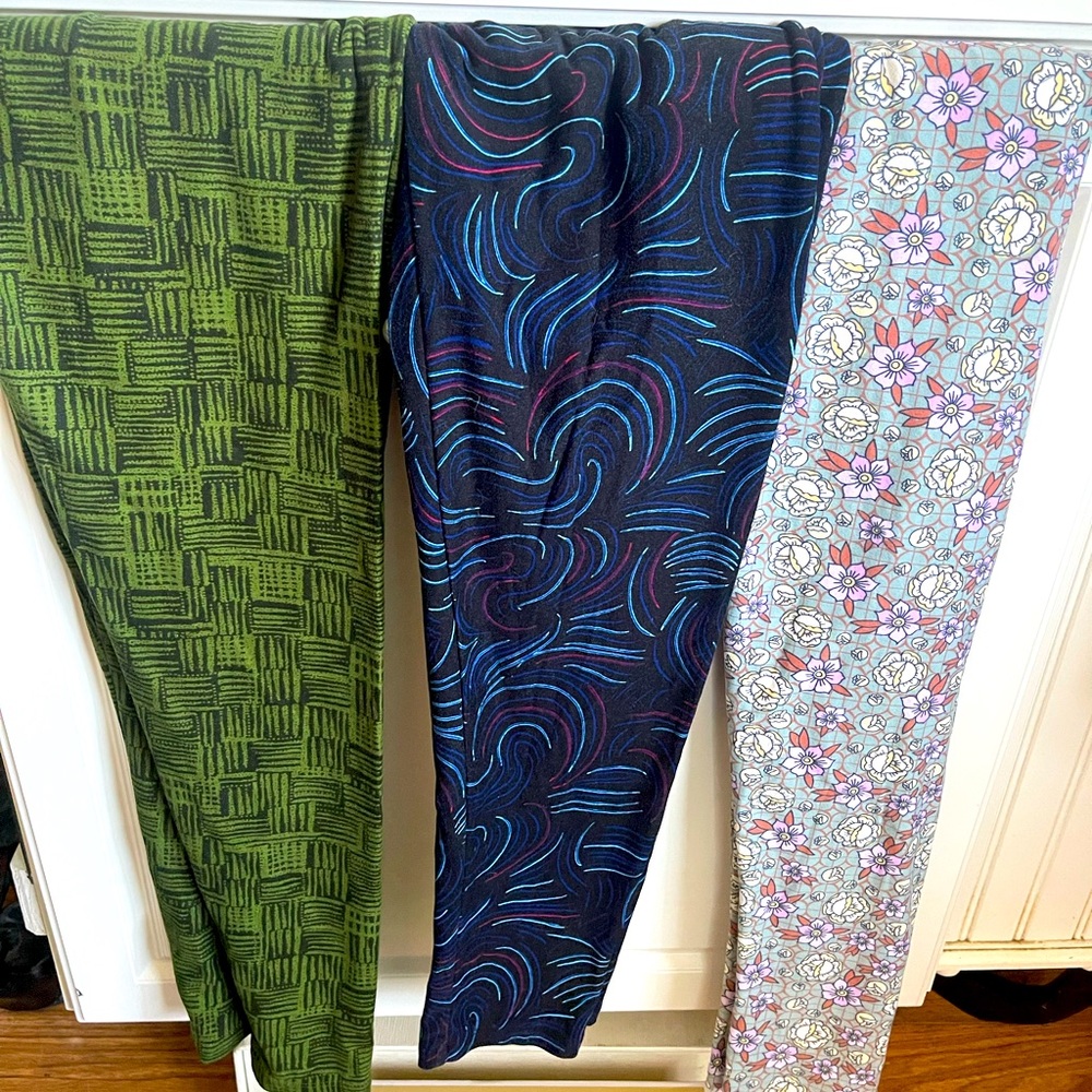 LuLaRoe LOT Tall & Curvy three pair stretch pants